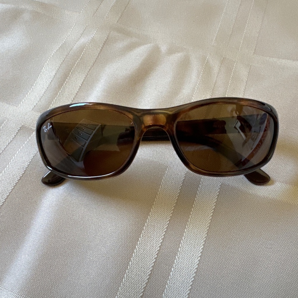 Ray Ban Brown Tortoise Shell Sunglasses